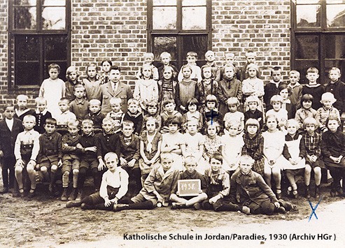 Katholische Schule in Jordan / Paradies, 1930  Quelle: HGr Archiv